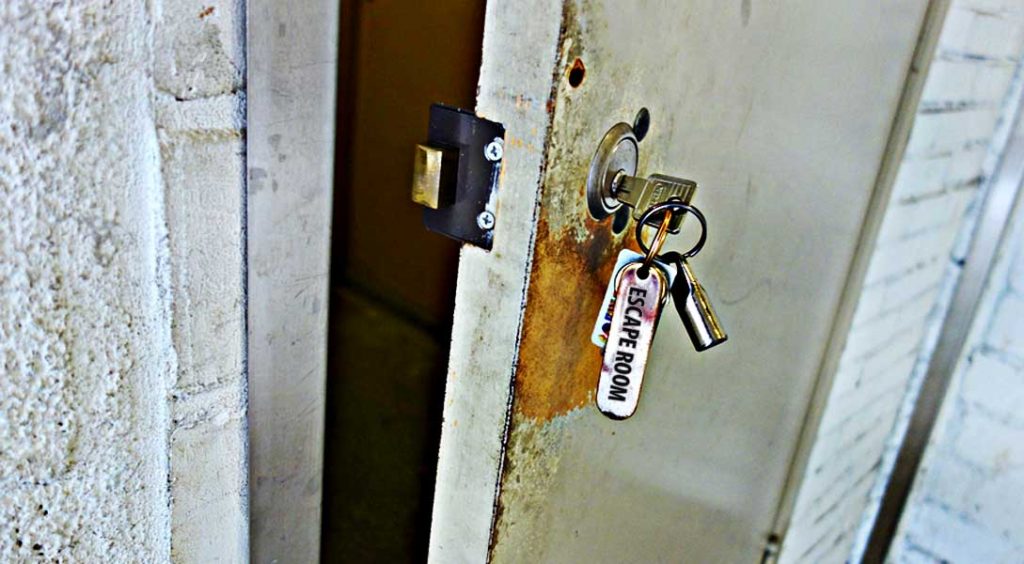 POrta che si apre con chiave escape room